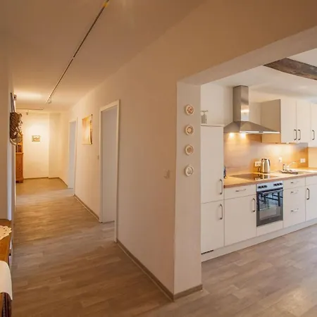 Apartment Oma Husen *