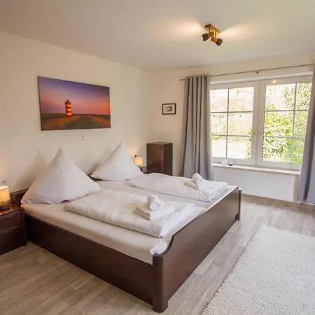 Oma Husen Apartman *